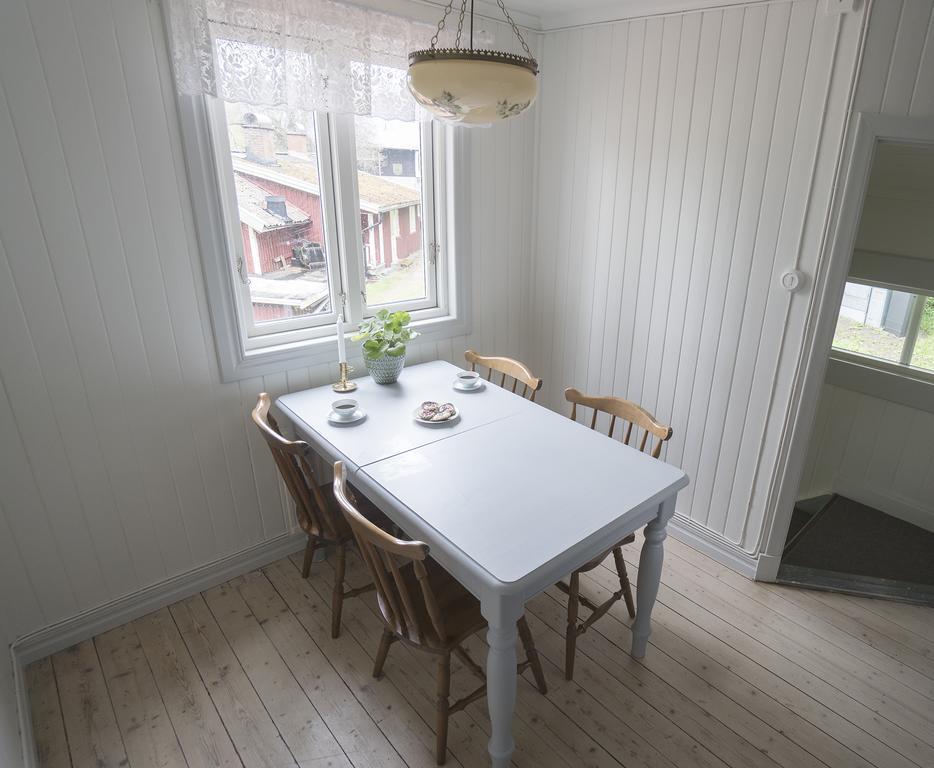 Anfasteroed Gardsvik - Grindstugan Ljungskile Esterno foto
